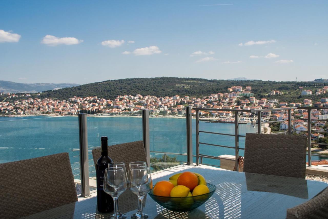 Apartment Julia Trogir Buitenkant foto