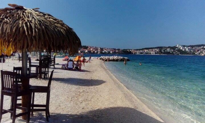 Apartment Julia Trogir Buitenkant foto