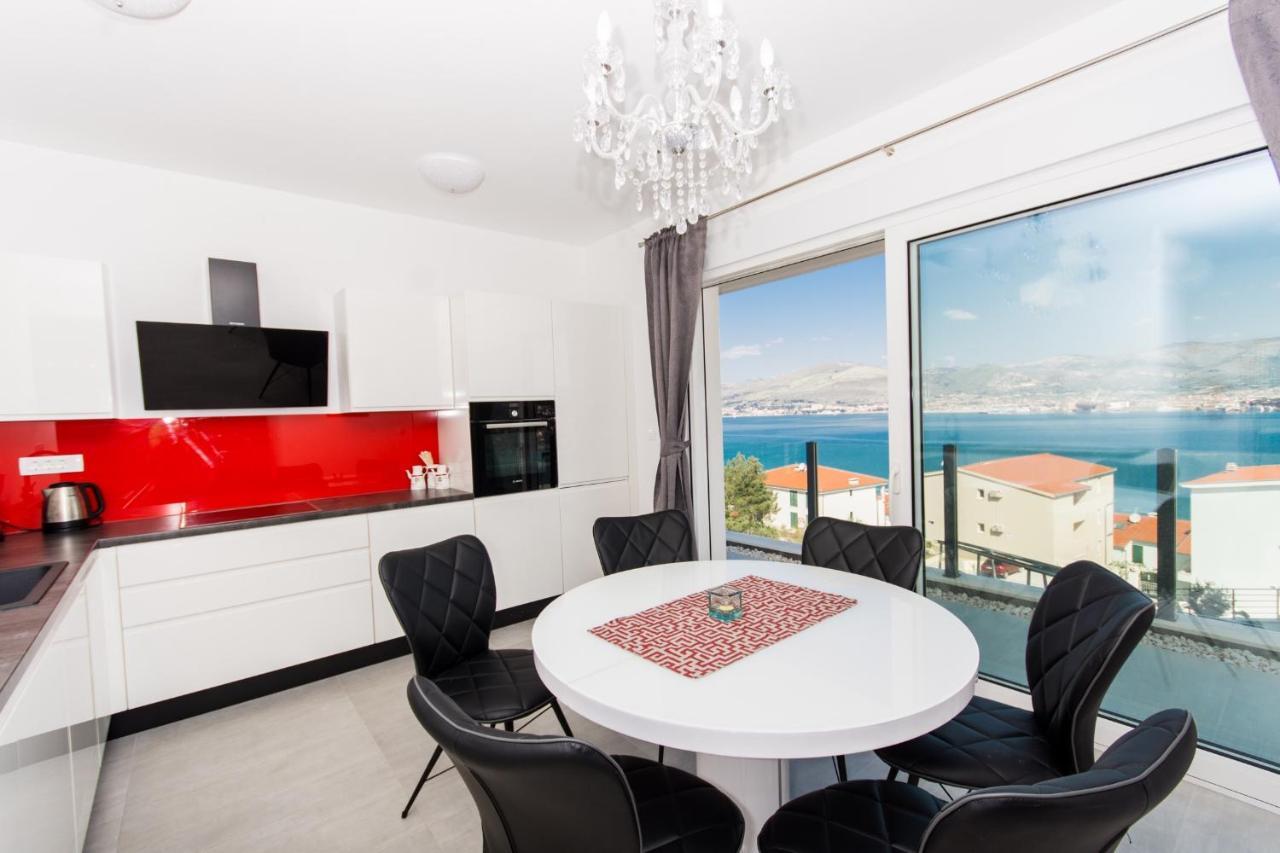 Apartment Julia Trogir Buitenkant foto