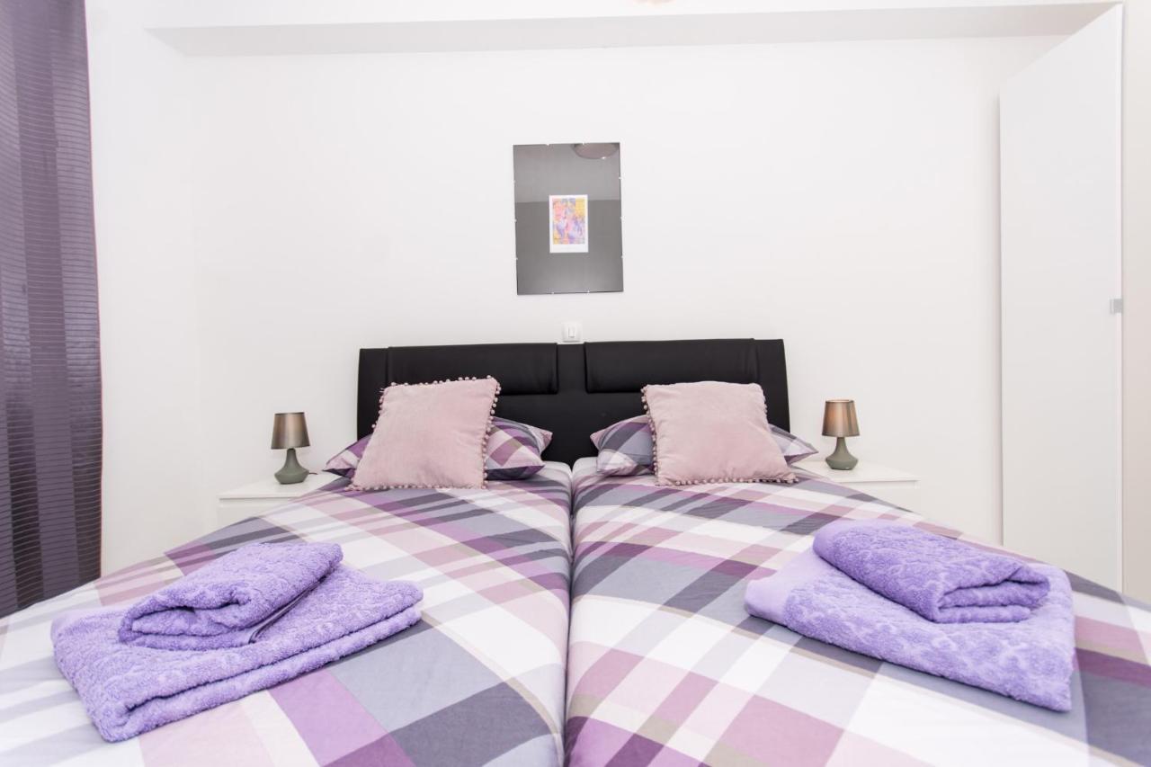 Apartment Julia Trogir Buitenkant foto