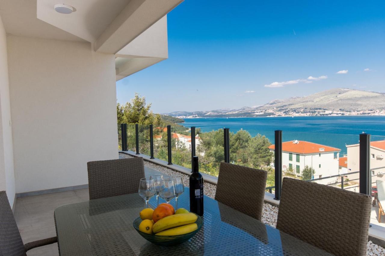 Apartment Julia Trogir Buitenkant foto